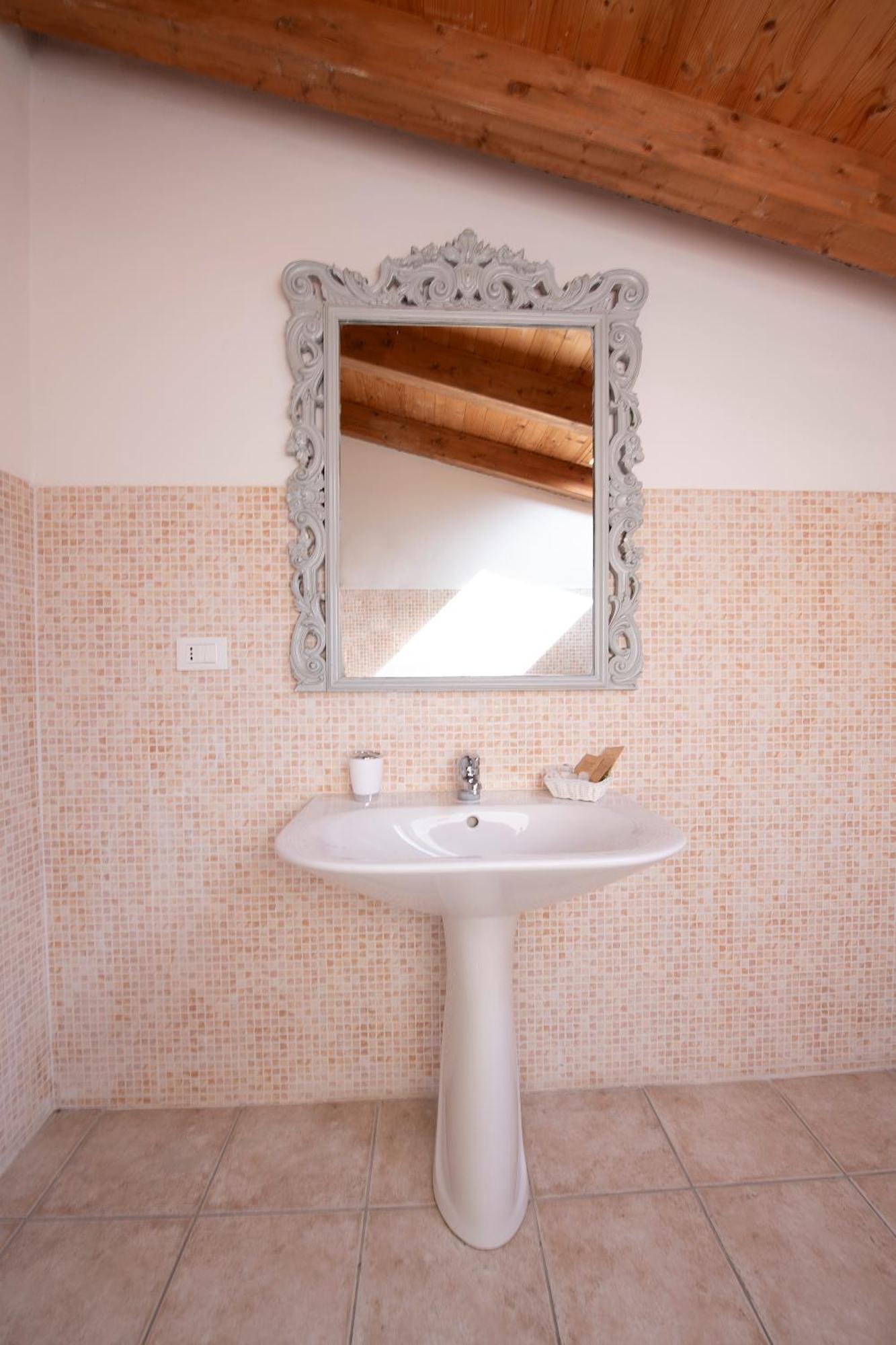 211 - Appartamento Acacia, Terrazza Giardino E Piscina Carro Exteriér fotografie
