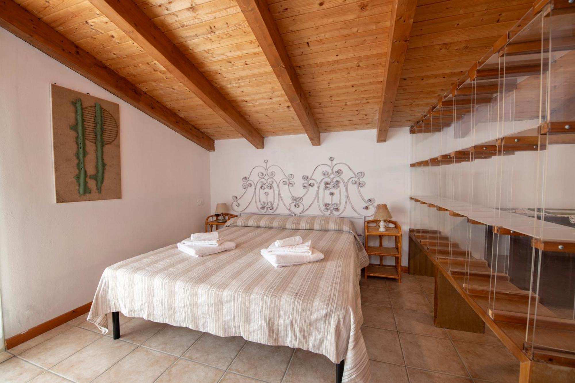 211 - Appartamento Acacia, Terrazza Giardino E Piscina Carro Exteriér fotografie